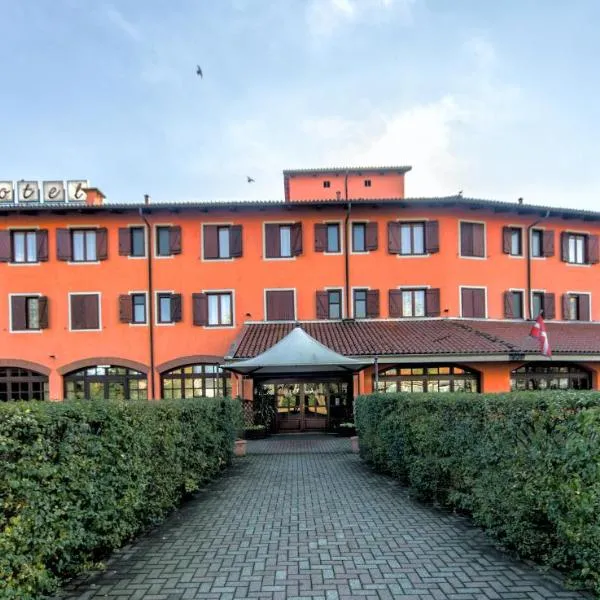 Hotel Erbaluce，位于Cuceglio的酒店