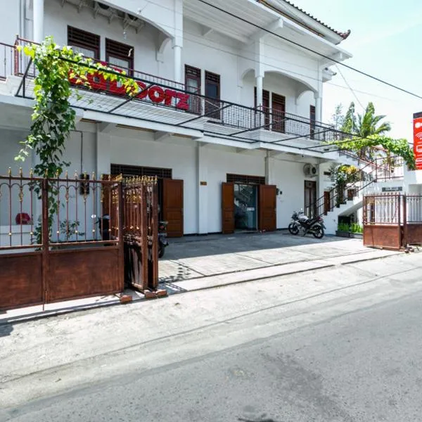 RedDoorz near Puro Mangkunegaran，位于梭罗的酒店