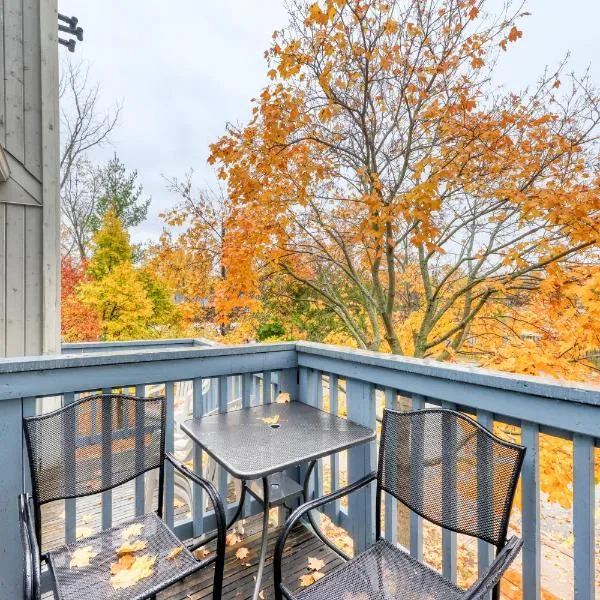 Condo 214 at North Creek Resort by Vacasa II，位于蓝山的酒店