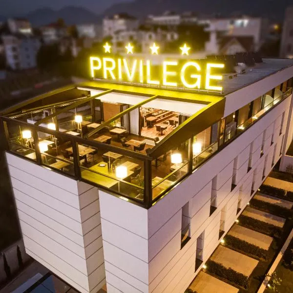 Privilege Hotel & Spa，位于Baldushk的酒店