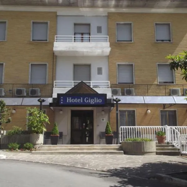 阿尔伯格吉格奥酒店，位于Dolciano的酒店