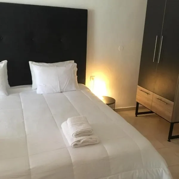 Camping Stolos，位于Limani Litochorou的酒店
