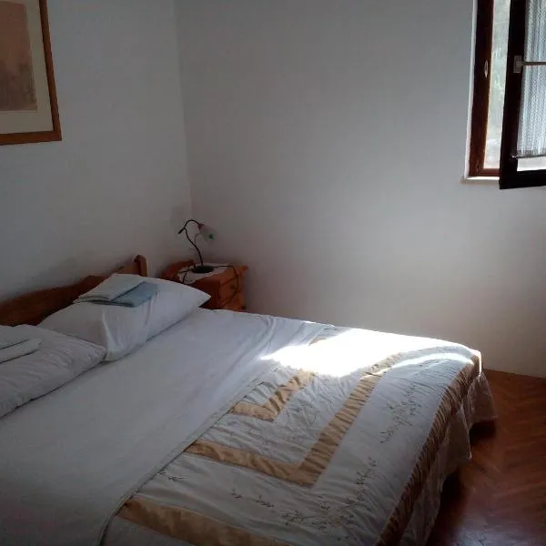 Apartment 04 - Laurel (Villa Milas)，位于Mali Pašman的酒店