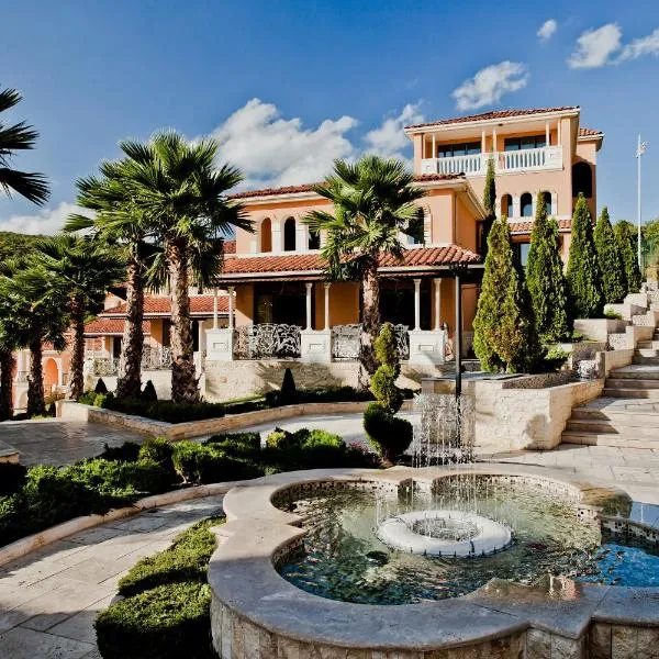 Villas Elenite Premium，位于埃勒尼特的酒店
