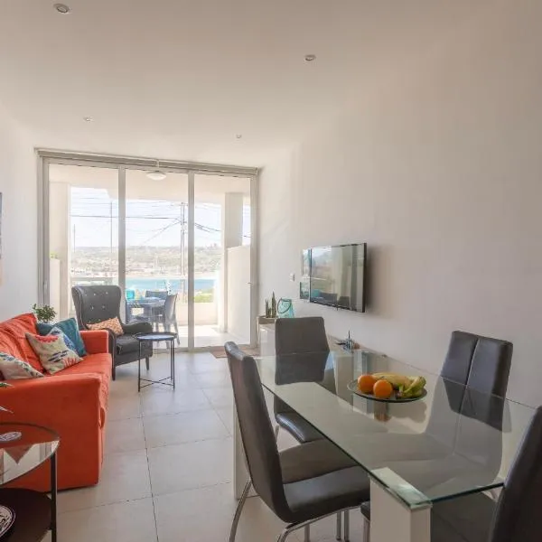 Sea View Apartment Mellieha，位于梅利哈的酒店