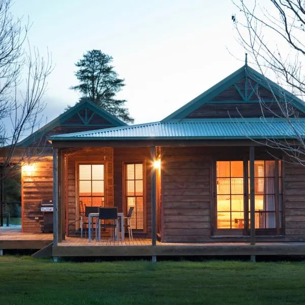 Beechworth Cedar Cottages，位于比奇沃斯的酒店