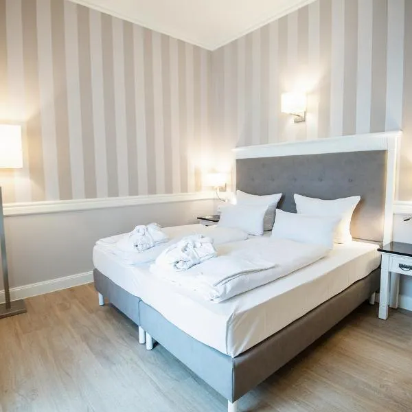 Hotel IV Jahreszeiten Kühlungsborn，位于奥斯赛拜-屈隆斯博恩的酒店