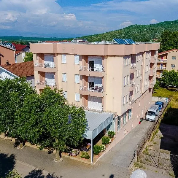 Hotel Villa Monako，位于默主歌耶的酒店