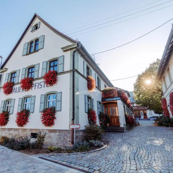 Brauerei_Gasthof Pfister，位于Neuses的酒店