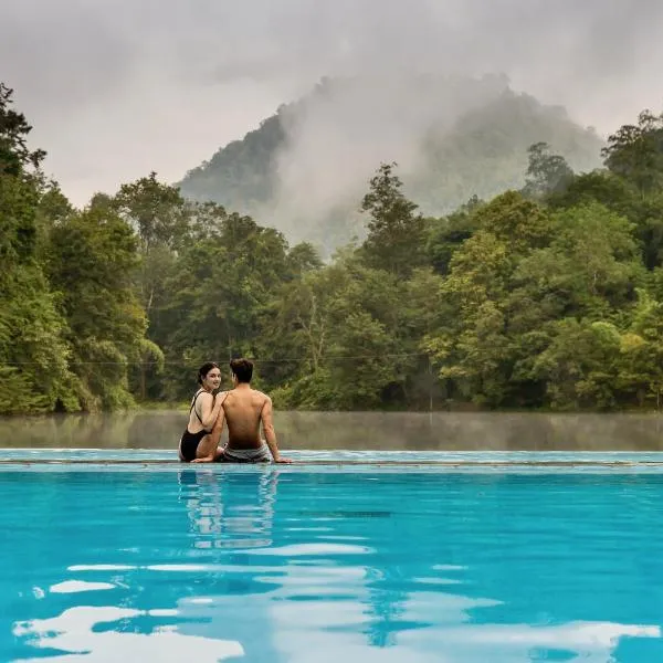 Home Phutoey River Kwai Hotspring & Nature Resort，位于塞友的酒店