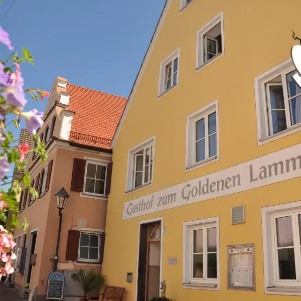 Hotel Gasthof zum Goldenen Lamm，位于Fünfstetten的酒店