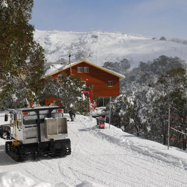 山岭顶峰山林小屋，位于福尔斯克里克的酒店