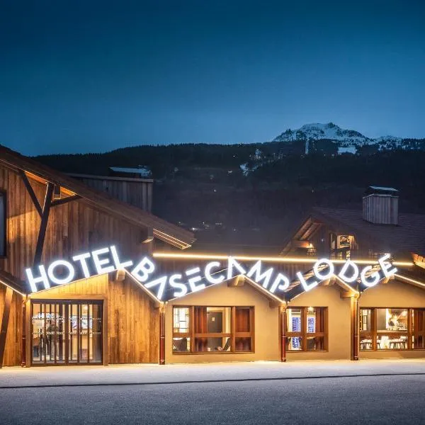 Hotel Base Camp Lodge - Bourg Saint Maurice，位于拉·科特·达梅的酒店