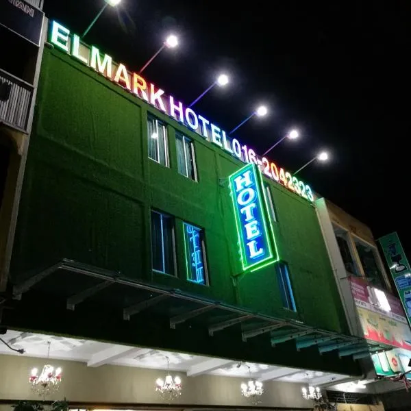 Elmark Hotel Kuantan，位于Kampung Sungai Dua的酒店