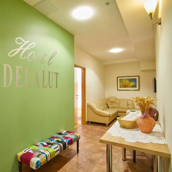 Hostel Delalut，位于Ravne na Koroškem的酒店