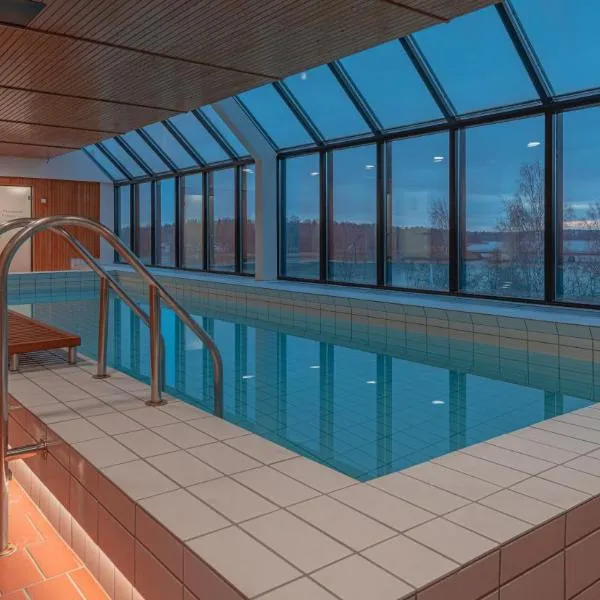 埃斯波丽笙酒店，位于埃斯波的酒店