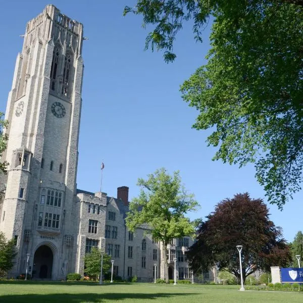 西帕迪尤卡智选假日套房酒店，位于托莱多的酒店