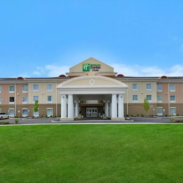 尤蒂卡智选假日套房酒店，位于New Hartford的酒店