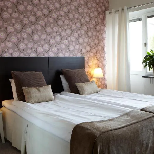 Riverside Hotel i Ängelholm，位于Munka-Ljungby的酒店