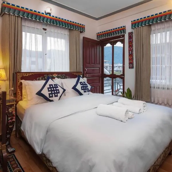 Experience Tibetan Rooms，位于博卡拉的酒店