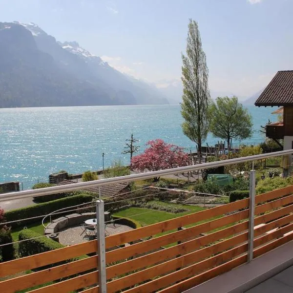 Heidi - Direct lake view，位于布里恩茨的酒店