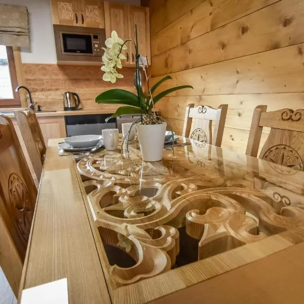 Domek Górski Zakątek z Jacuzzi，位于Nowe Bystre的酒店