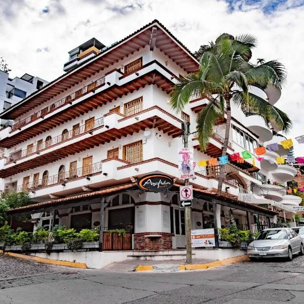 奥拉斯艾塔斯套房公寓酒店，位于Puerto Vallarta的酒店