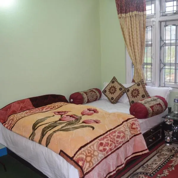 Dahachok Homestay，位于Naubise的酒店