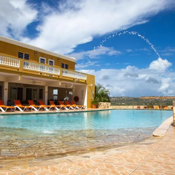 Hillside Resort Bonaire，位于克拉伦代克的酒店