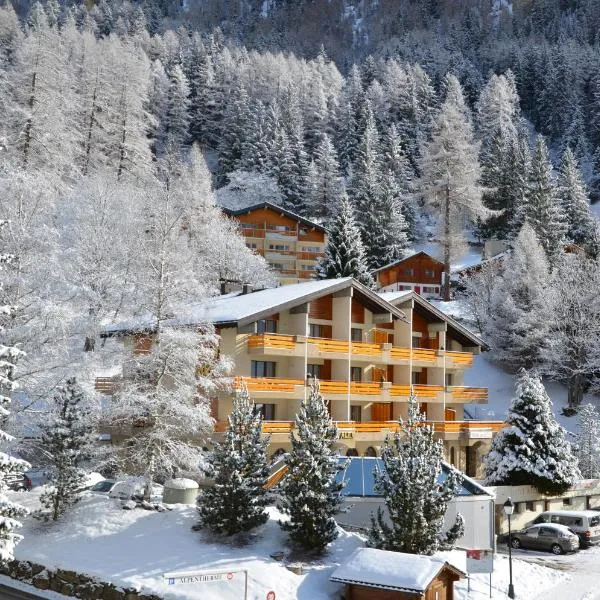 亚历克斯酒店，位于洛伊克巴德的酒店