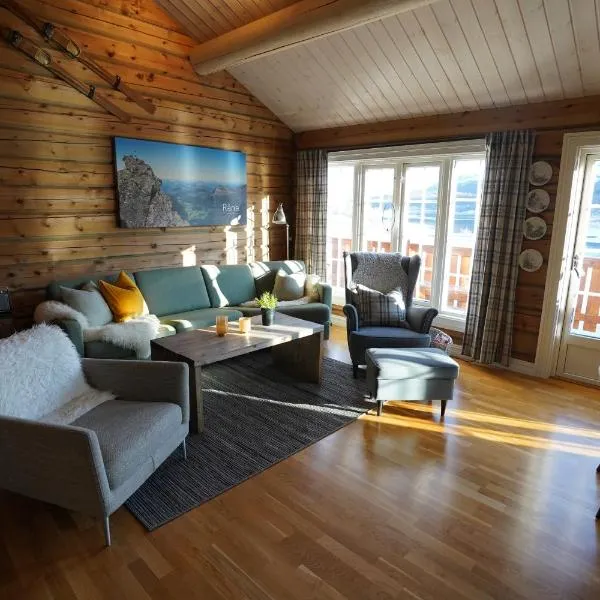 Lake View Apartment 2 bedrooms and loft，位于Brunstad的酒店