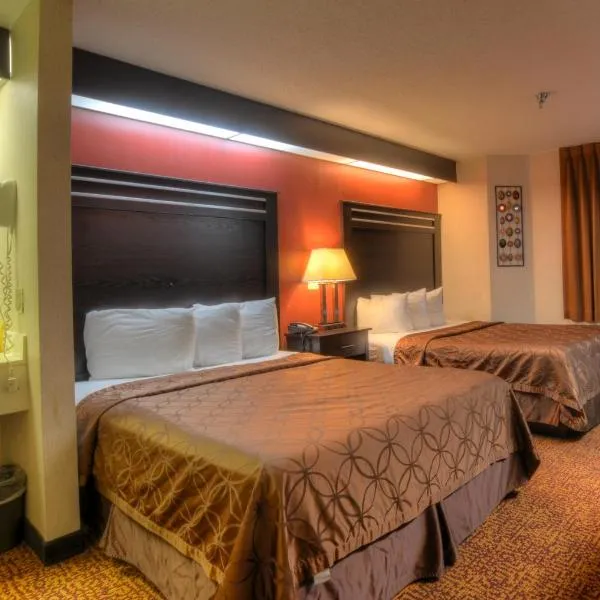 大烟山旅馆&套房汽车旅馆，位于切罗基的酒店