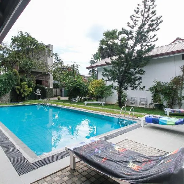 Lioni Holidays Villa，位于Makandura的酒店