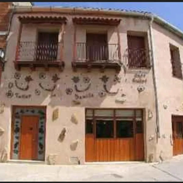 Casa Rural El Taller De Benito，位于Valdecaballeros的酒店