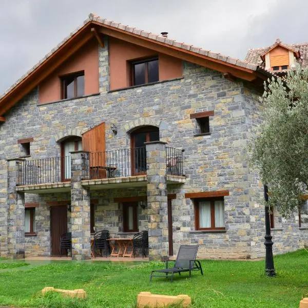 Casas la Ribera Ordesa，位于Buerba的酒店