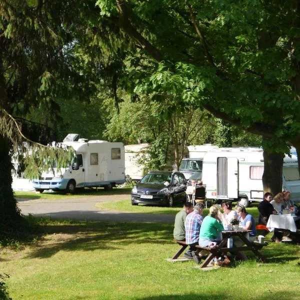 Ferienwohnungen am Campingplatz，位于特伦德尔堡的酒店