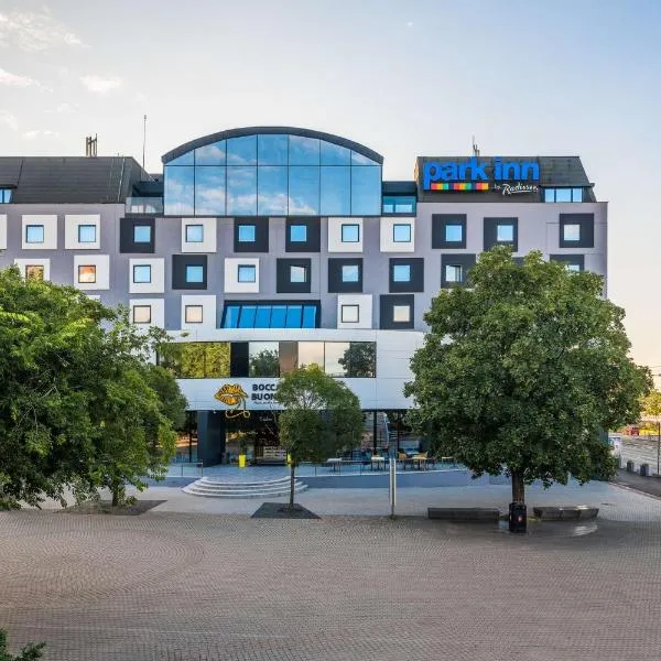 布拉迪斯拉发多瑙河丽柏酒店，位于Karlova Ves的酒店