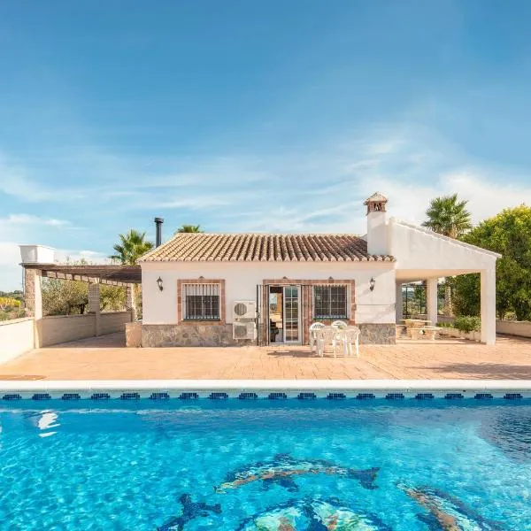 Chalet andaluz Los Alberos，位于科因的酒店