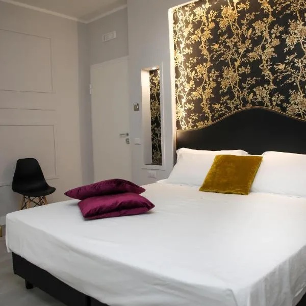 Principessa Isabella Luxury Rooms，位于萨莱诺的酒店