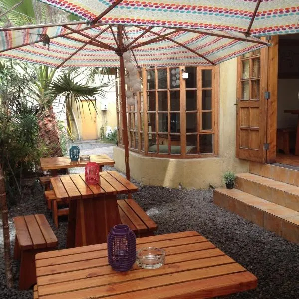 Backpacker's Hostel Iquique，位于伊基克的酒店
