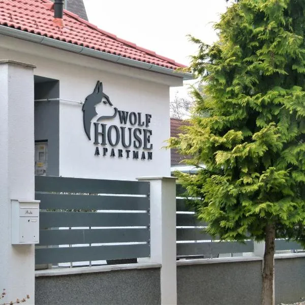 Wolf House Apartman，位于佐洛埃格塞格的酒店