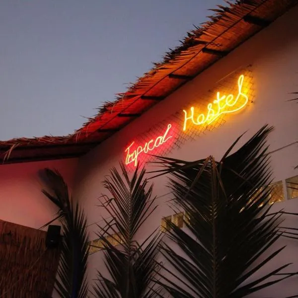 Tropical Hostel，位于Ban Bang Ben的酒店