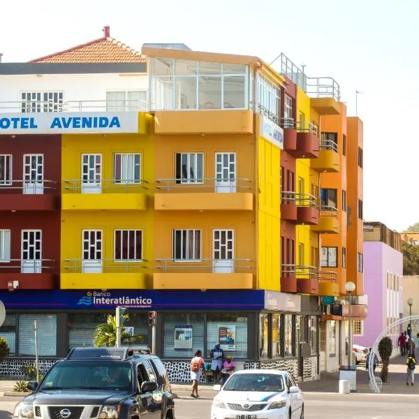 Hotel Avenida，位于Ribeira da Barca的酒店