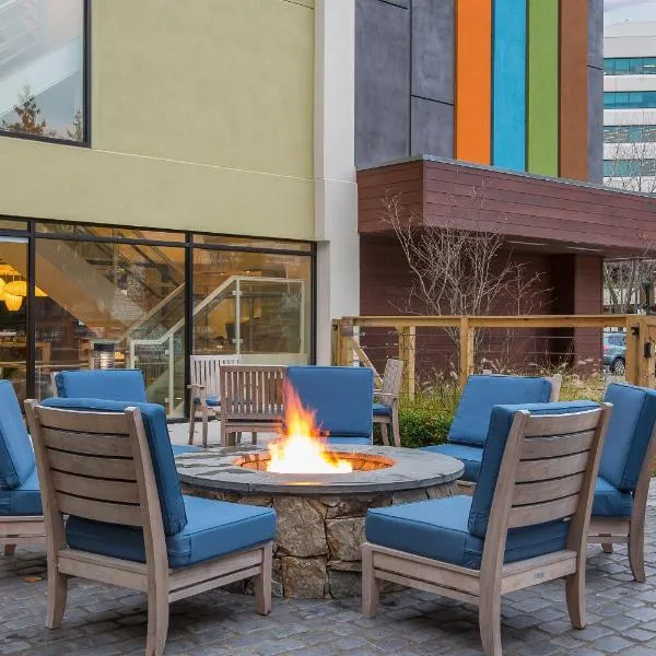 诺沃克伊文酒店，位于诺沃克的酒店