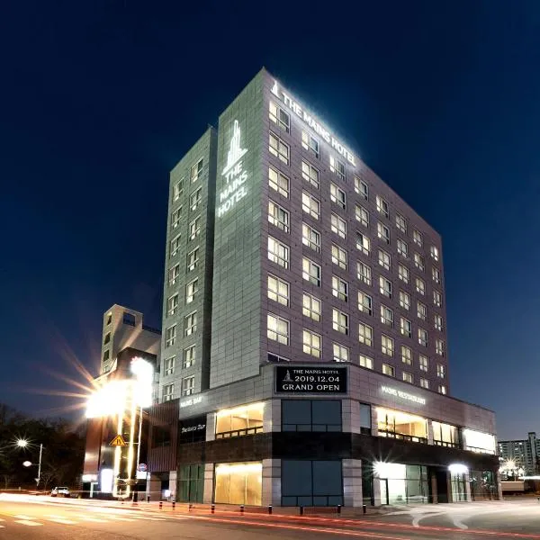 The Mains Hotel，位于牙山市的酒店