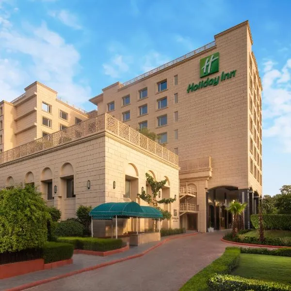 Holiday Inn Agra MG Road an IHG Hotel，位于Sikandra的酒店