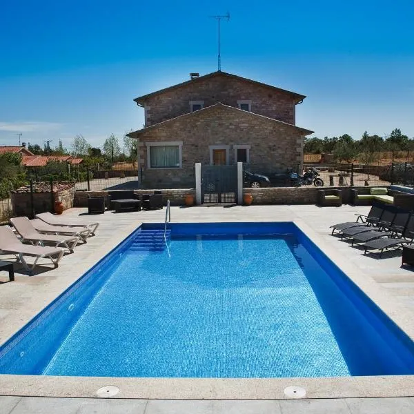 Casas Rurales Arribes Durii，位于Formariz的酒店