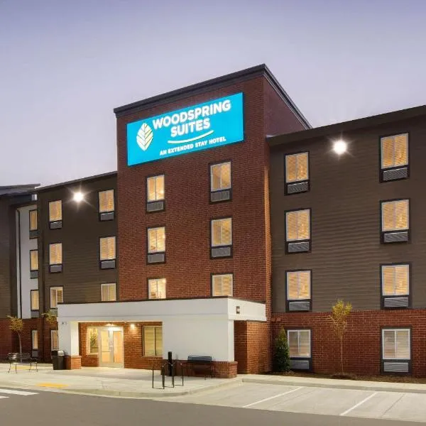 Wood Spring Suites Washington DC East Arena Drive，位于海厄茨维尔的酒店