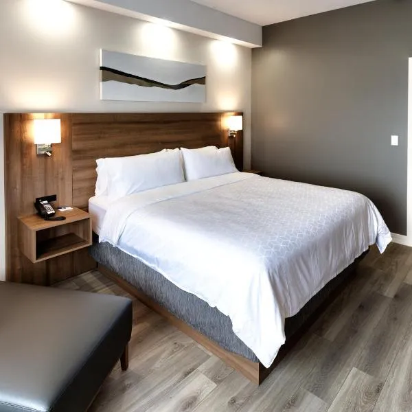 三河城奥斯特假日酒店，位于三河城的酒店