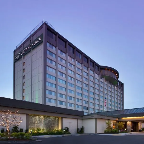 西雅图机场皇冠假日酒店，位于伦顿的酒店